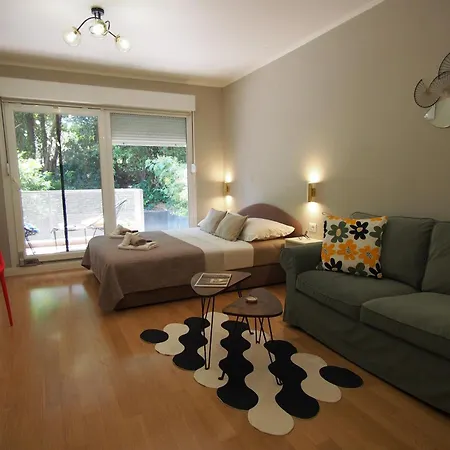 Charming Terrace Apartman