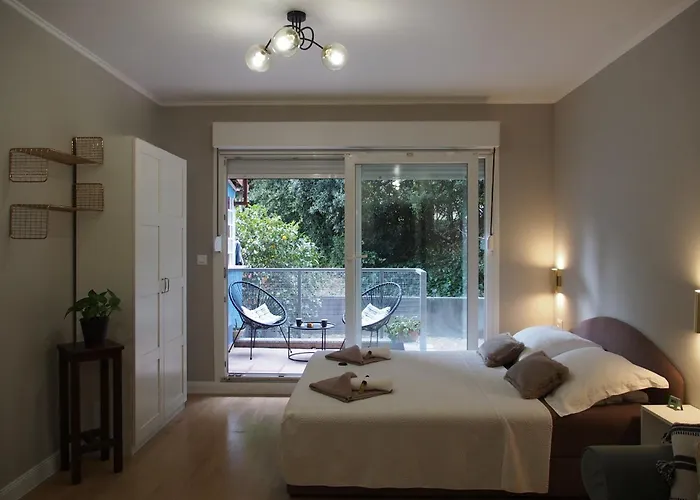 Charming Terrace Apartment