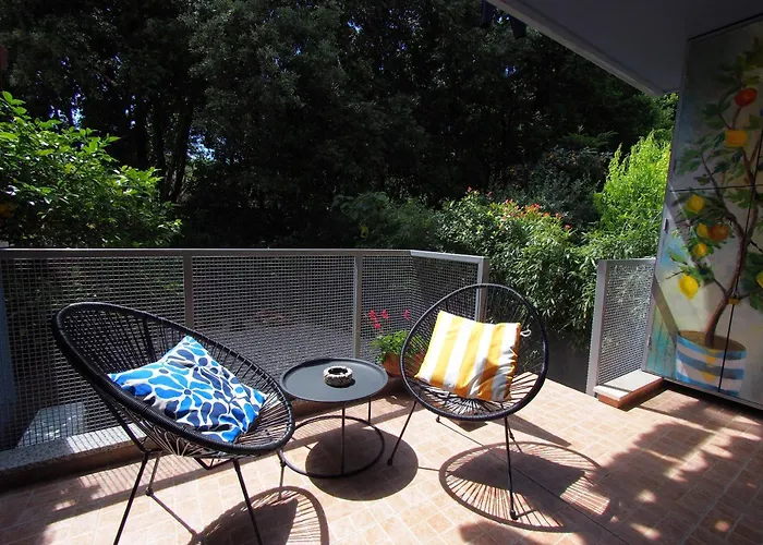 Charming Terrace Split