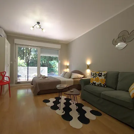 Charming Terrace Daire